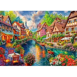 Walk along the Canal af Interlitho Licensing med bindingsv�rkshuse der ligger langs en kanal.