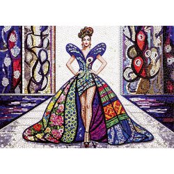Fashion Show med en kvinde p� en catwalk lavet som mosaik.